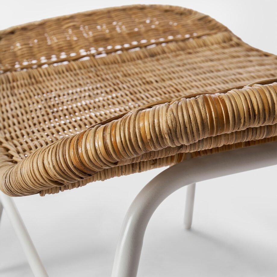 FootEase 7 – Footstool, rattan